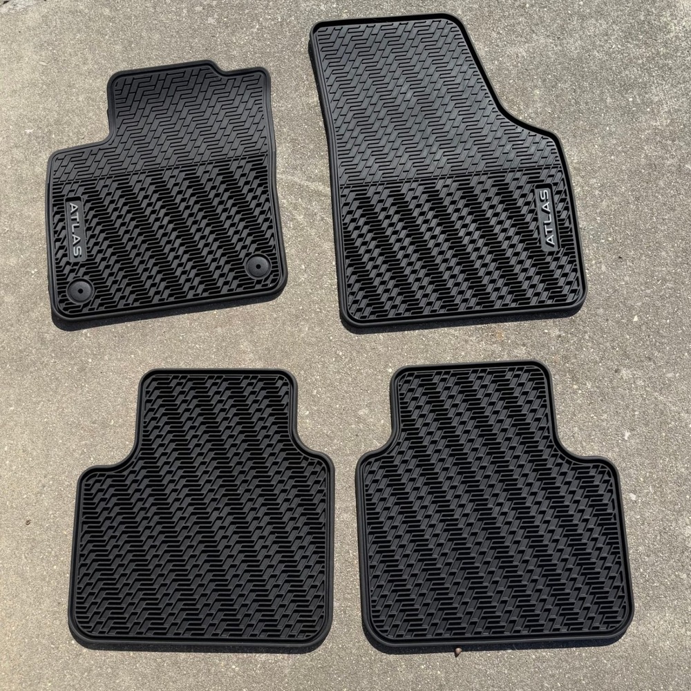 Volkswagen Atlas OEM All Weather Mats Black Rubber Floor Mat Set 4pc - Picture 2 of 3